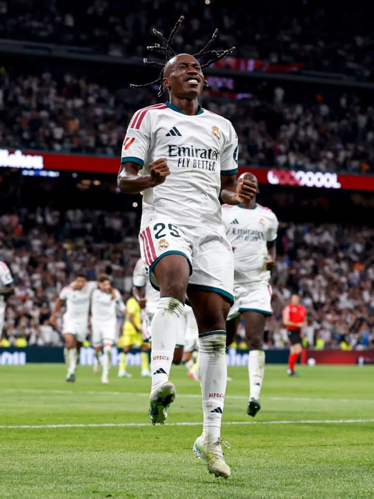 ريال مدريد يخطف فوزًا صعبًا على فياريال بهدف ديومانديه وطرد فينيسيوس