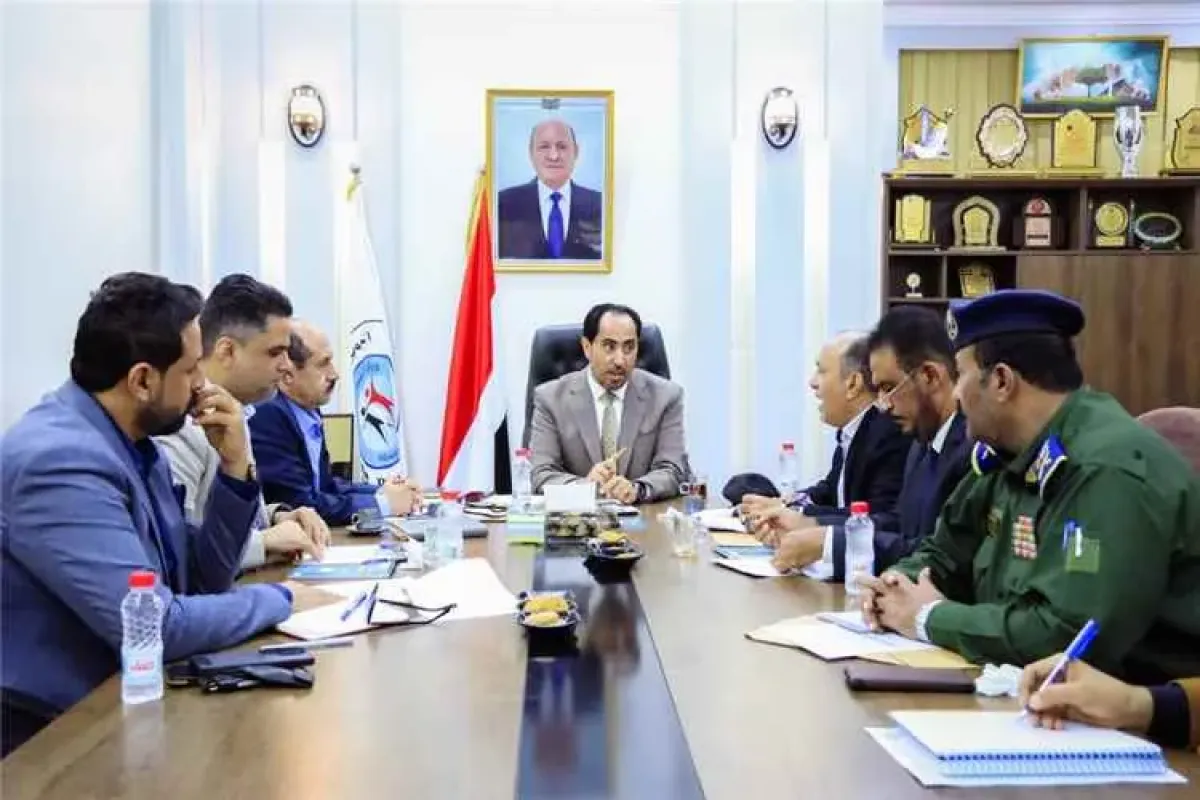 لجنة دعم وإسناد تبحث احتياجات المتضررين وتسيّر قافلة غذائية إلى الصبيحة