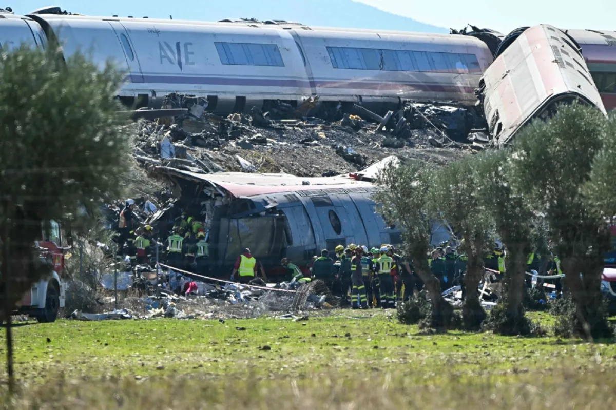 مقتل 64 شخصًا في تصادم قطارين جنوب مدريد
